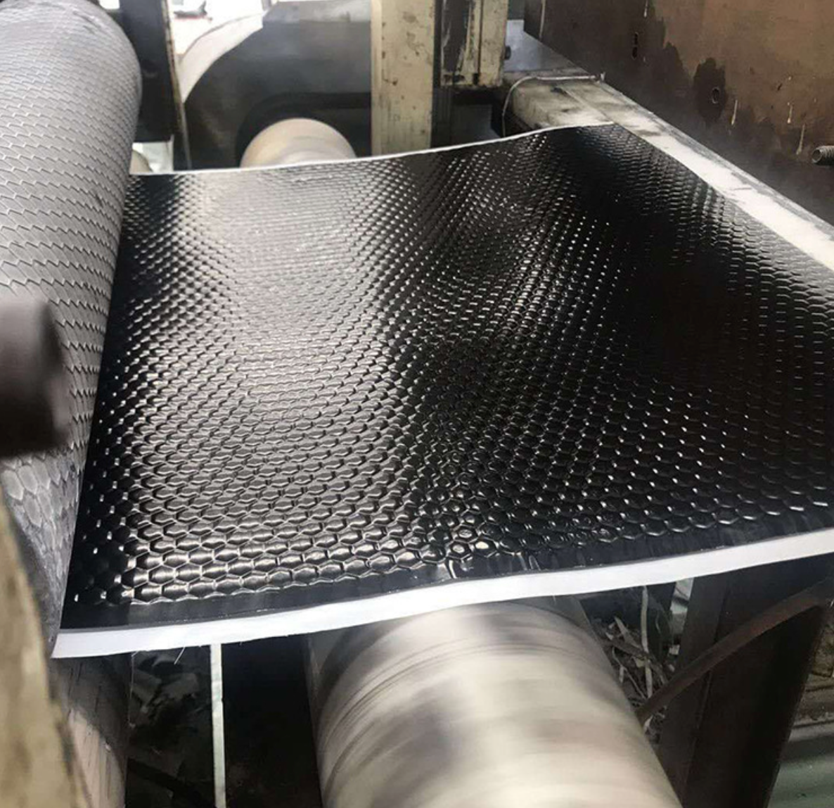 PeaceMAT XR Car, Van Sound Deadening Butyl Adhesive Sheets, Black 2mm Mats - Car Insulation UK